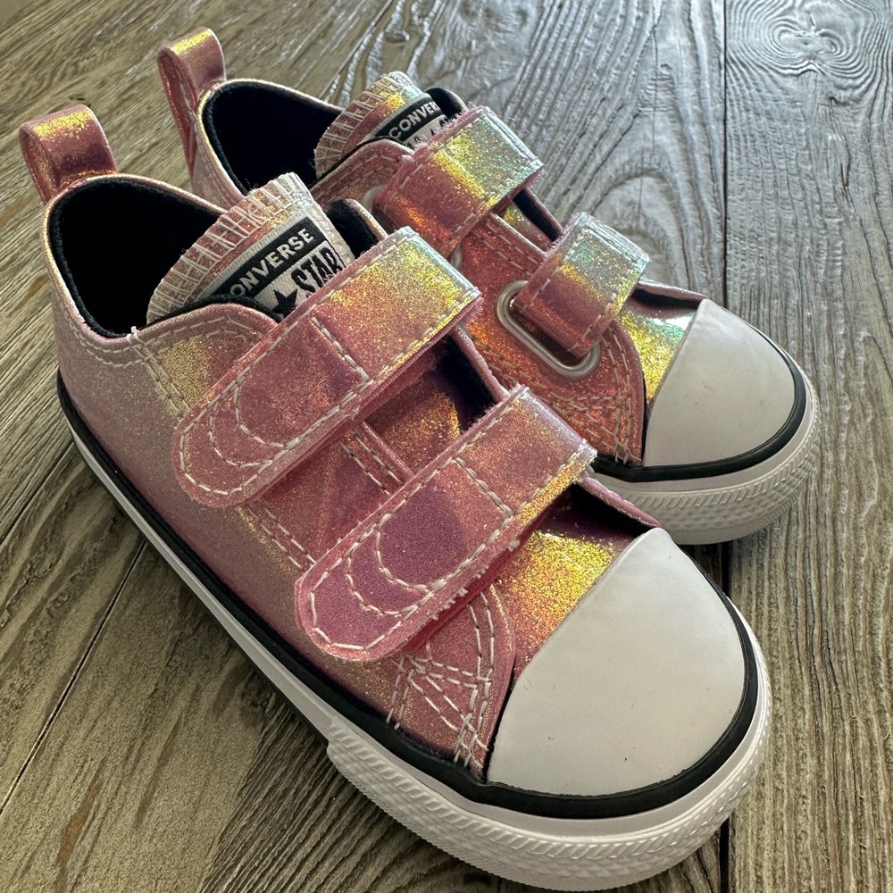 *New* Toddler Converse (size 7)